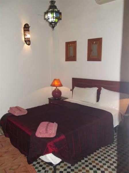 Dar Iman Hotel Fez Bagian luar foto